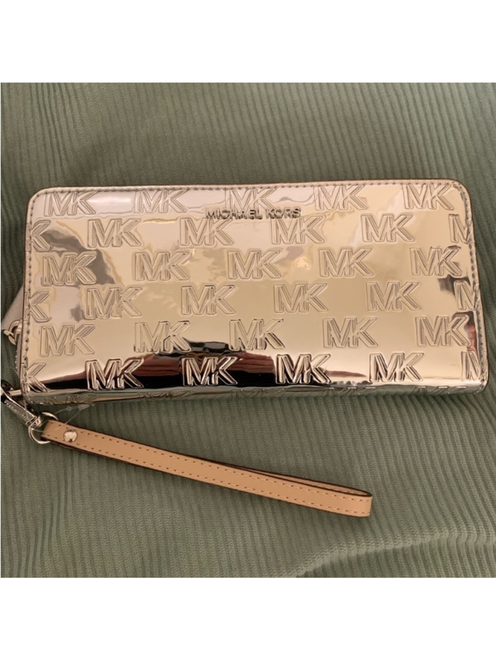 Michael Kors🌸 Silver Embossed MK Logo Clutch